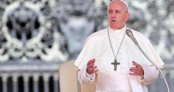 El papa Francisco pide soluciones para Venezuela